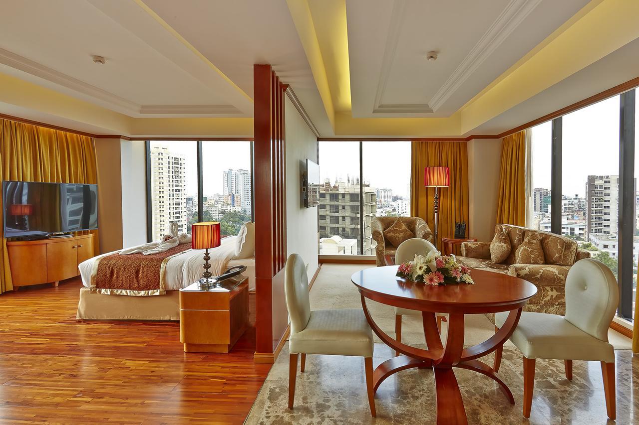 Six Seasons Hotel Dhaka Buitenkant foto