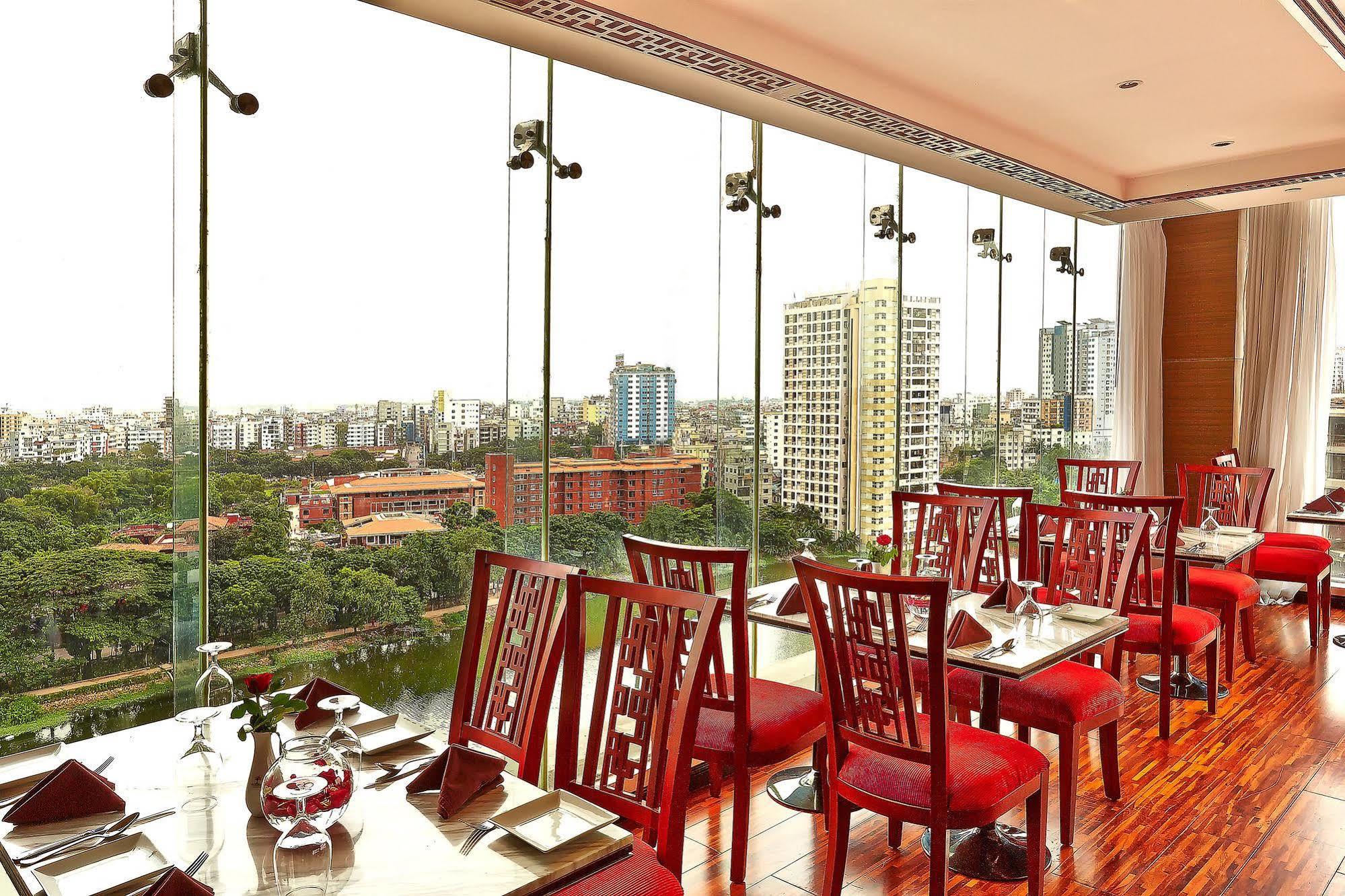 Six Seasons Hotel Dhaka Buitenkant foto